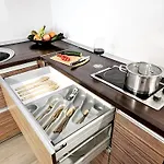 Monique\'S Apartment 3