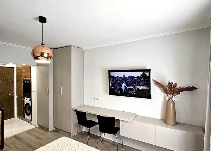 Monique\'S Apartment 3
